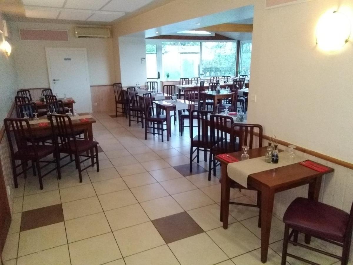 L'Entracte Hotell Saint-Paul-du-Bois Exteriör bild